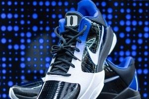 羡煞旁人!杜克大学晒出了球队专属的第三款Kobe 5配色!